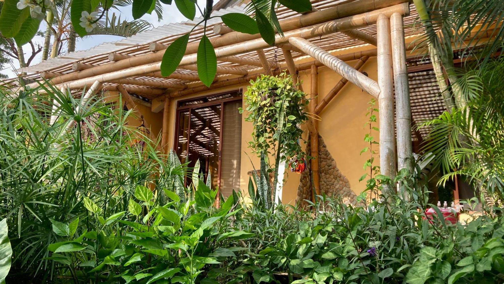 La Buena Vida Hotel Ayampe Exterior photo